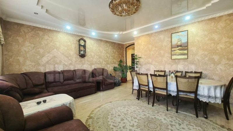 Продаю 4-комнатную квартиру, 140 м², Анапа, ул. просвещения,                                                     14